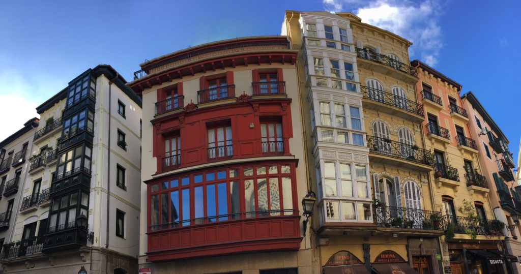 Quoi faire à Bilbao en 3 jours - Bilbao Casco Viejo Biscaye lieux instagram quoi voir à Bilbao quoi faire à Bilbao quoi faire 3 jours à Bilbao blog voyage les p'tits touristes